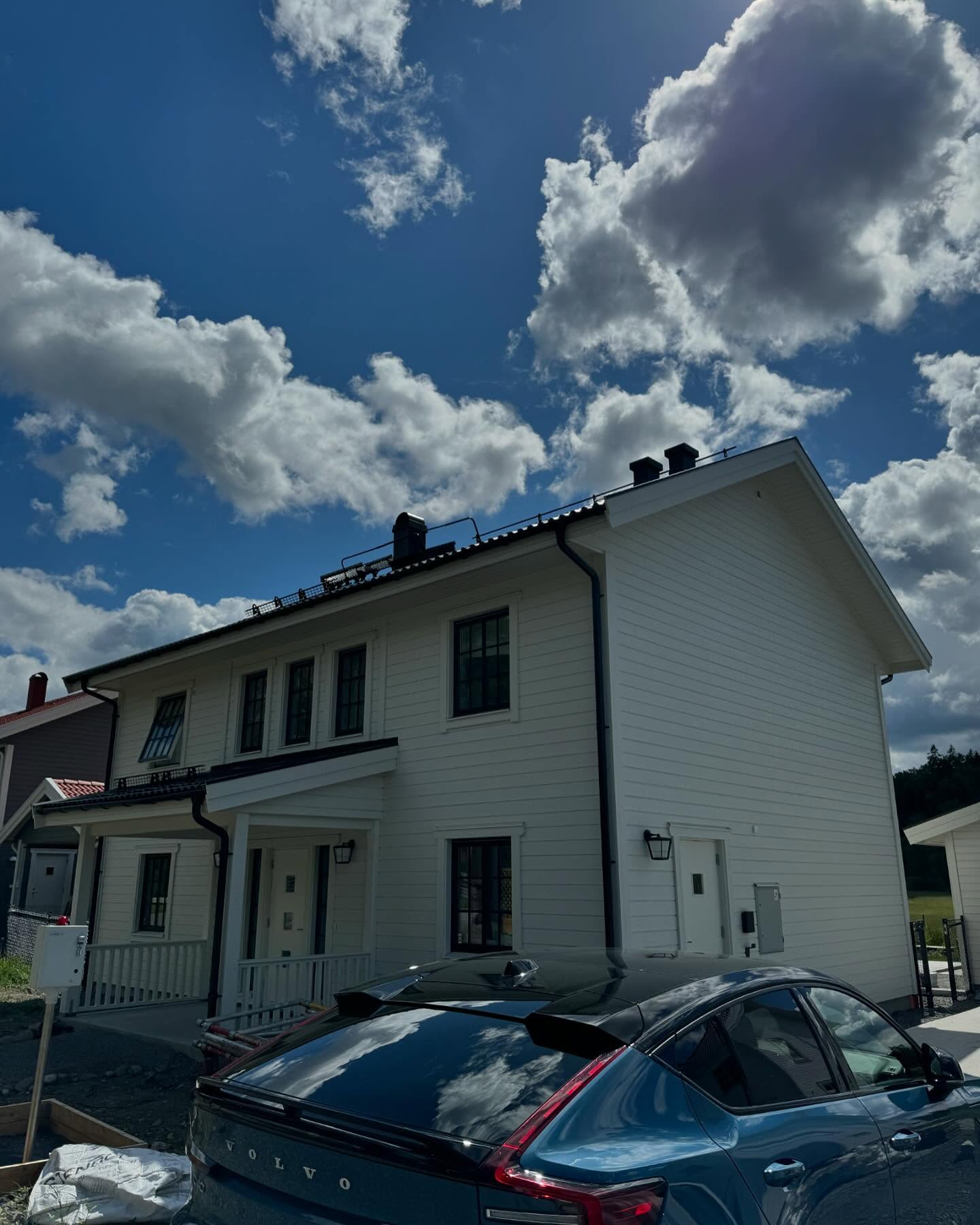 Gavel och entré efter målning